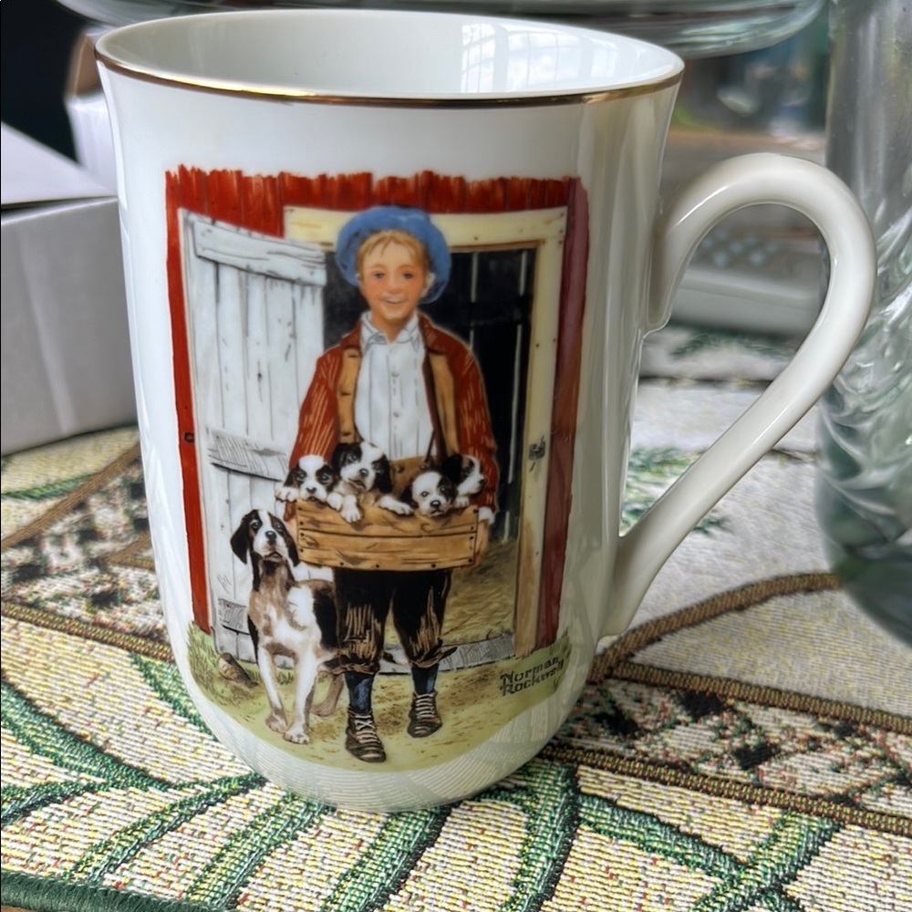 Norman Rockwell White and Red Dining Mug